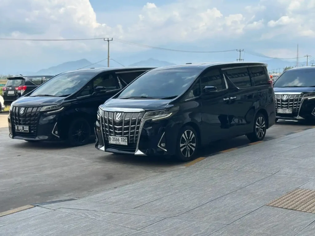sewa mobil alphard untuk event di bali