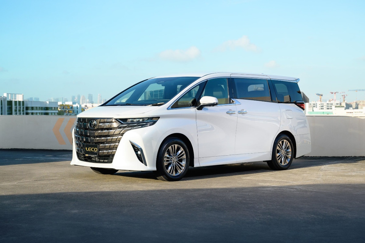 sewa mobil alphard untuk event di bali