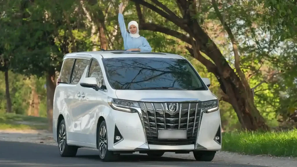 sewa mobil untuk tour